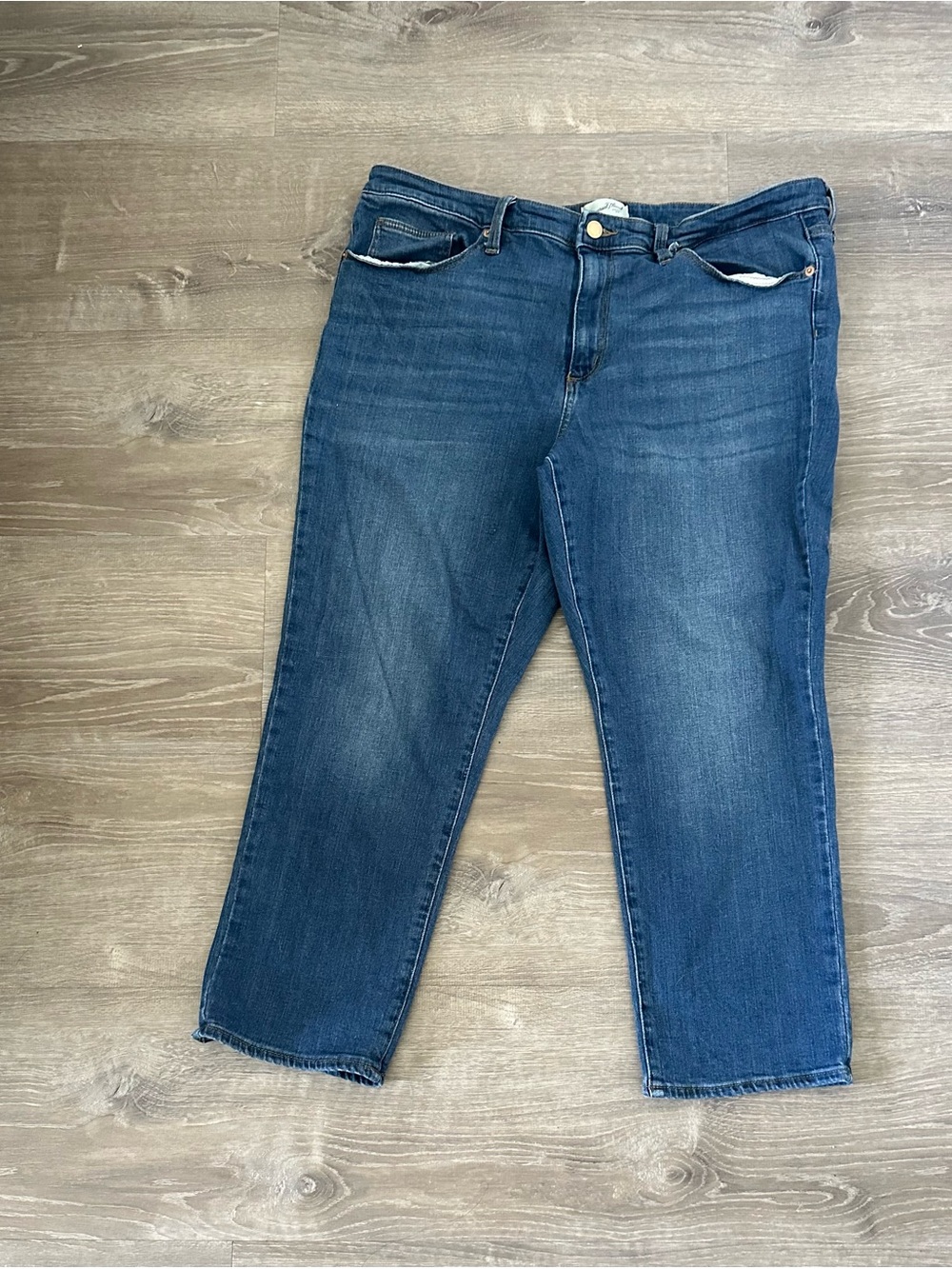 Universal Thread High-Rise Slim Straight Jeans Size 18/34S Medium Wash Blue